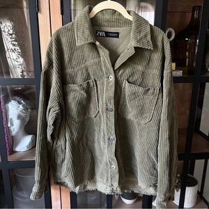 Zara corduroy shacket ribbed button down collar olive green jacket top pockets